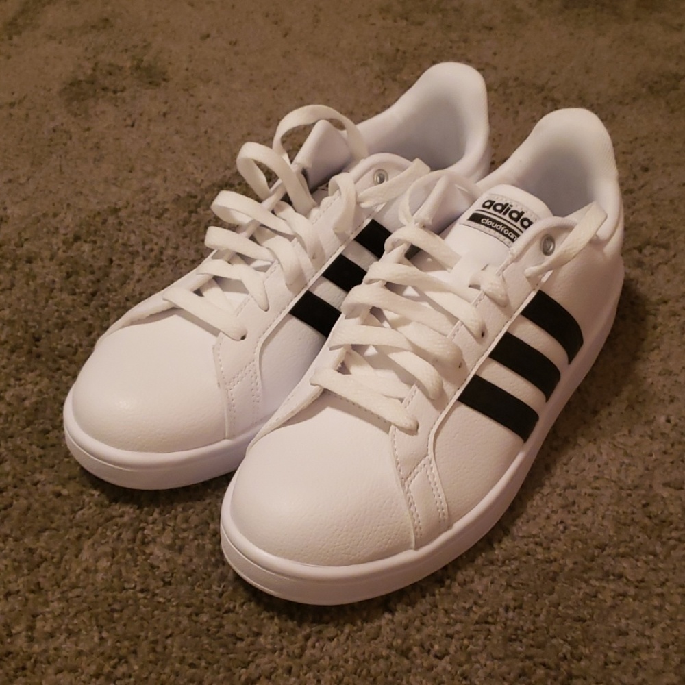 NIB Men's Adidas CF Advantage Sz 9